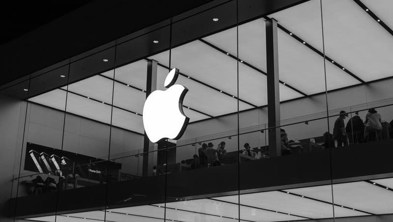 Apple Accuses OpenAI of Trade Secret Theft in Landmark AI Lawsuit