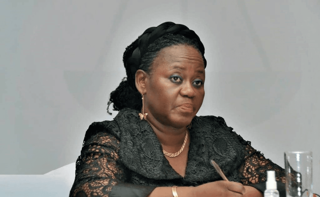 CJ moves to streamline cases in court;  considers new division of the High Court